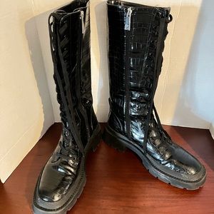 ZARA woman’s boot NWOT